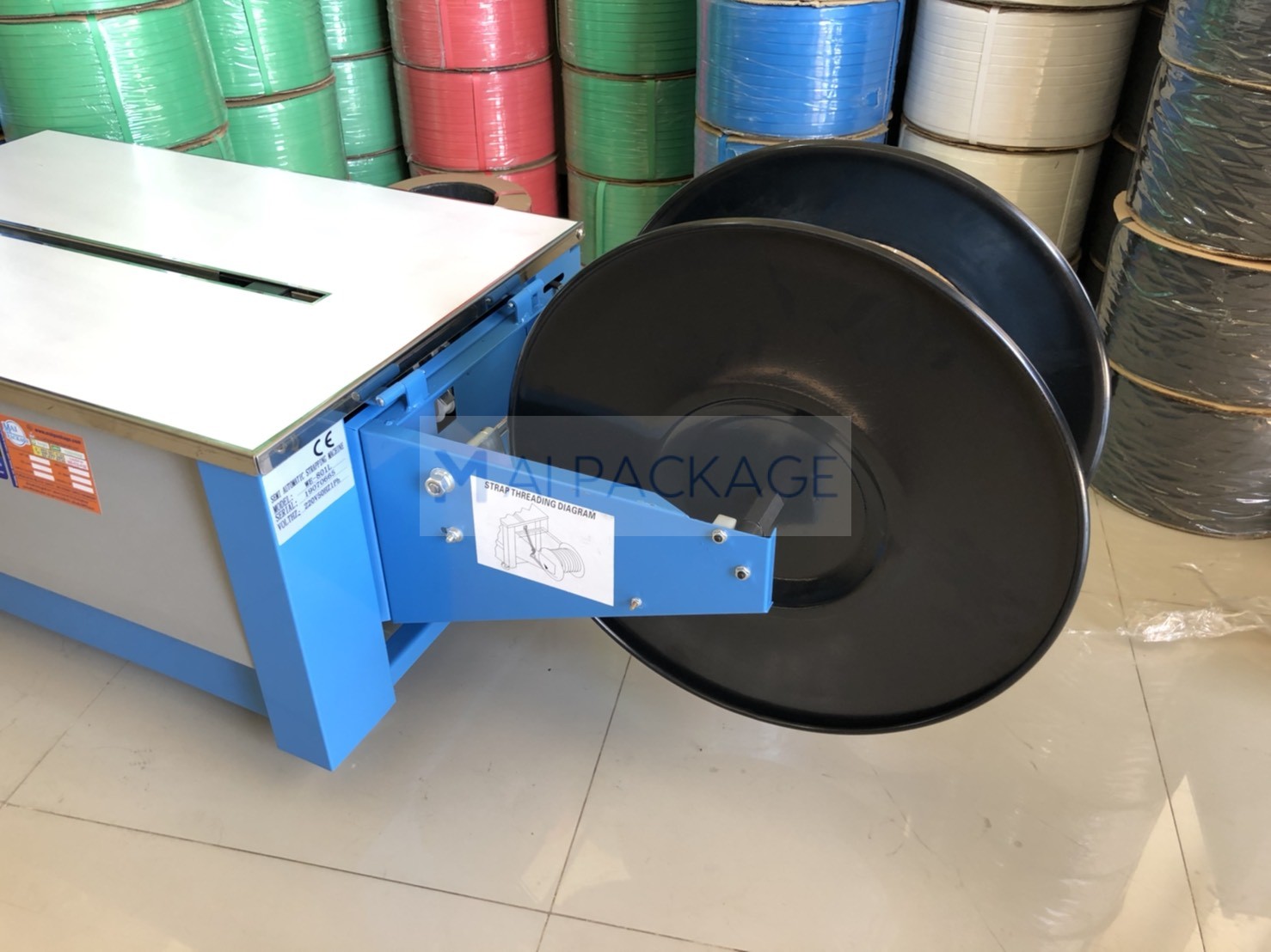 เครื่องรัดกล่อง,เครื่องนรัดกล่องกึ่งอัตโนมัติรุ่นWE-801L