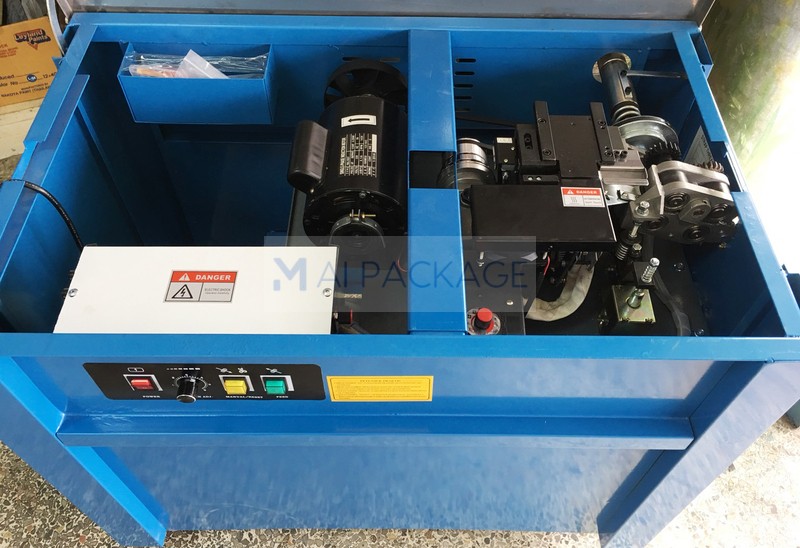 เครื่องรัดกล่อง,เครื่องรัดกล่องกึ่งอัตโนมัติ,เครื่องรัดกล่องจีนรุ่นKZB-I