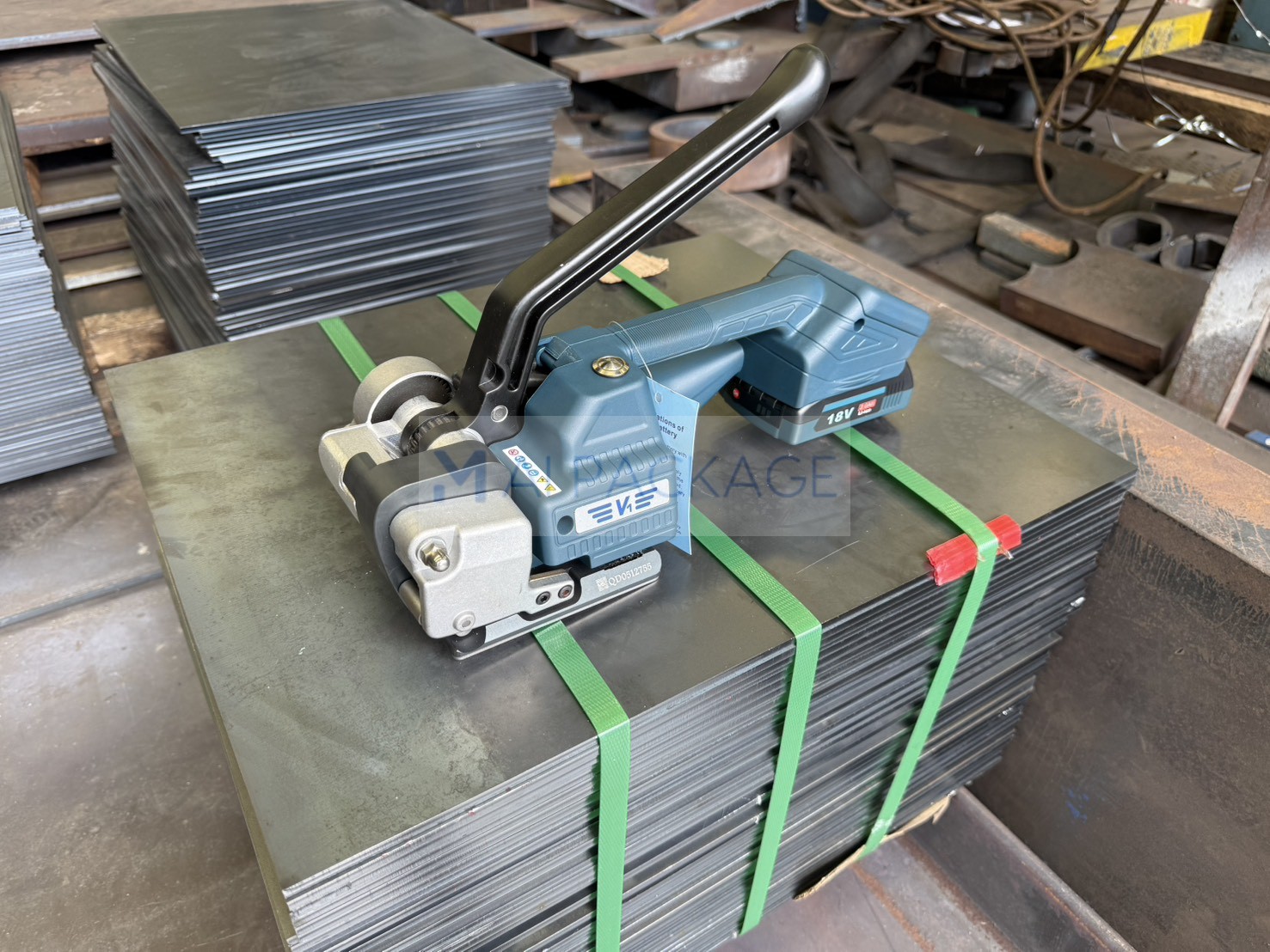 เครื่องรัดสายแบตเตอรี่รุ่นV1